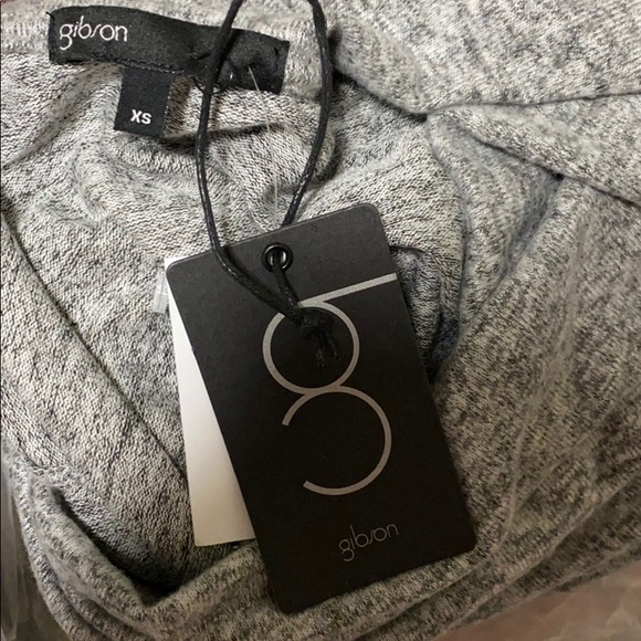 Gibson Heather Grey Off Shoulder Turtleneck Top - Picture 5 of 6